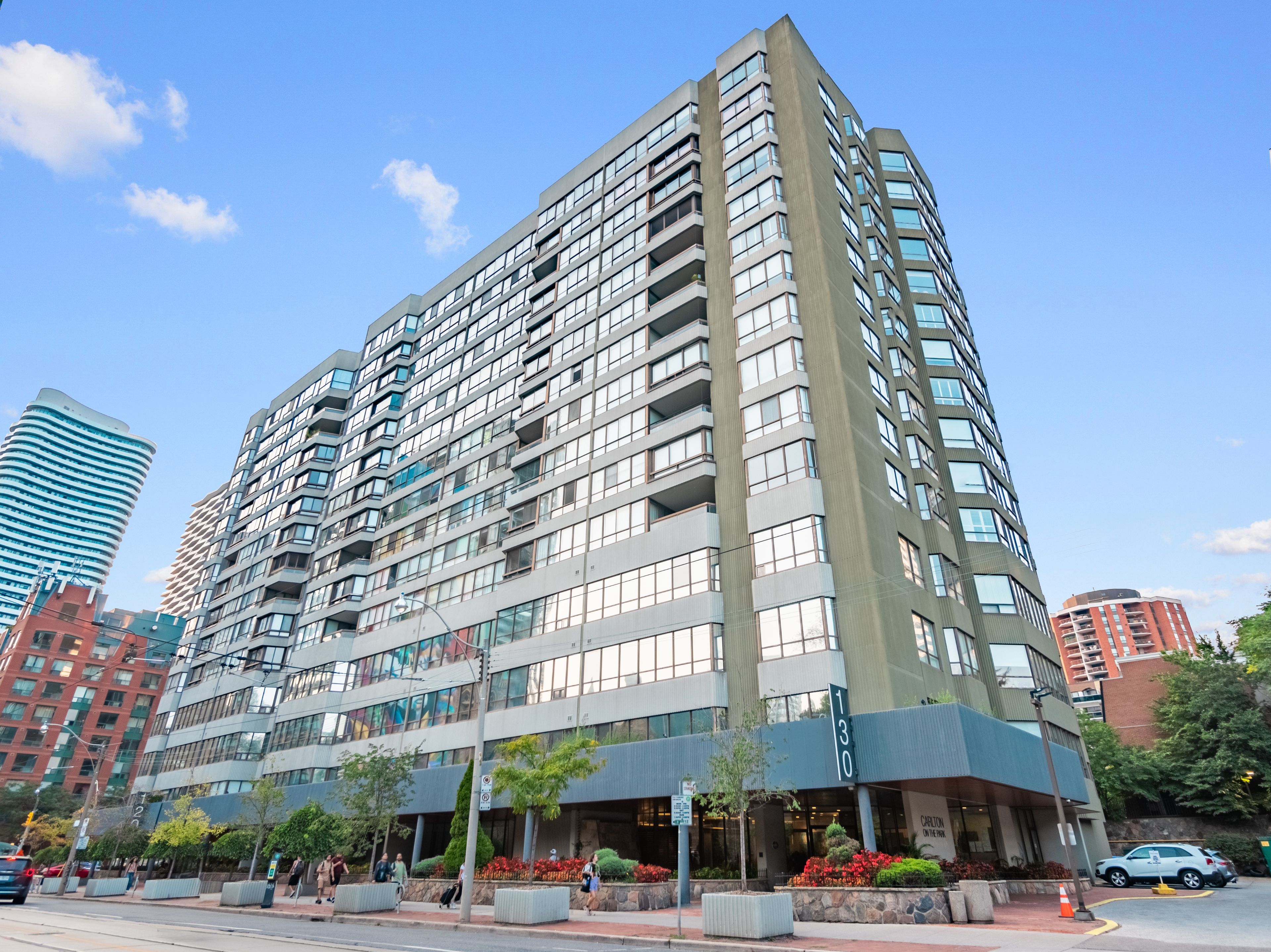 130 Carlton St E 1503