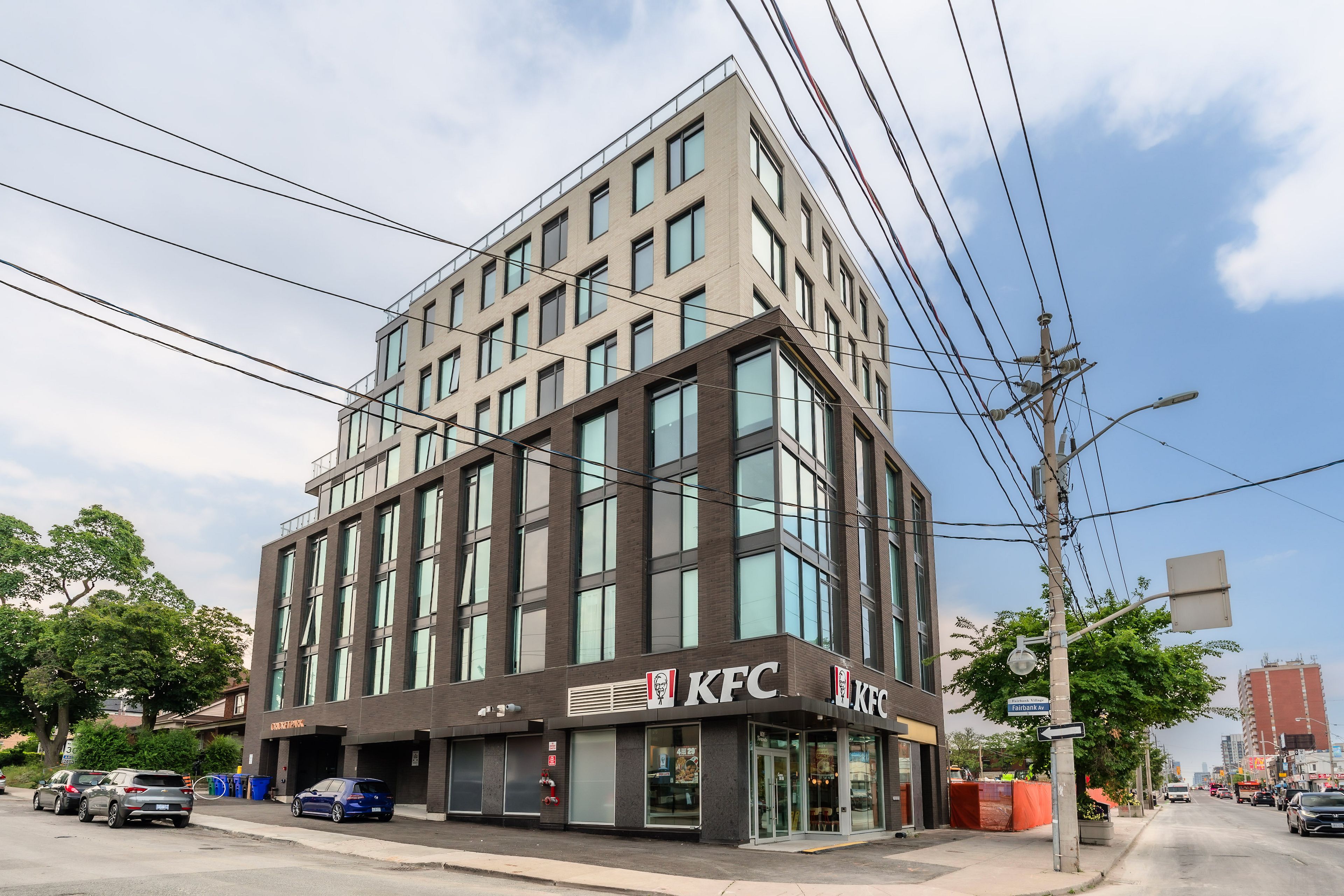 7 Fairbank Ave 602