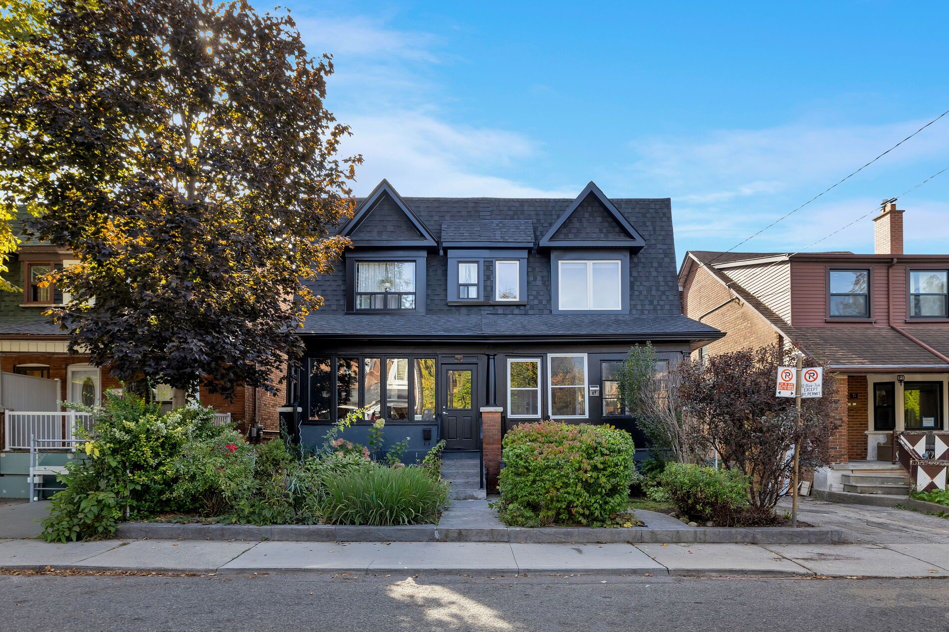 69 Peterborough Ave