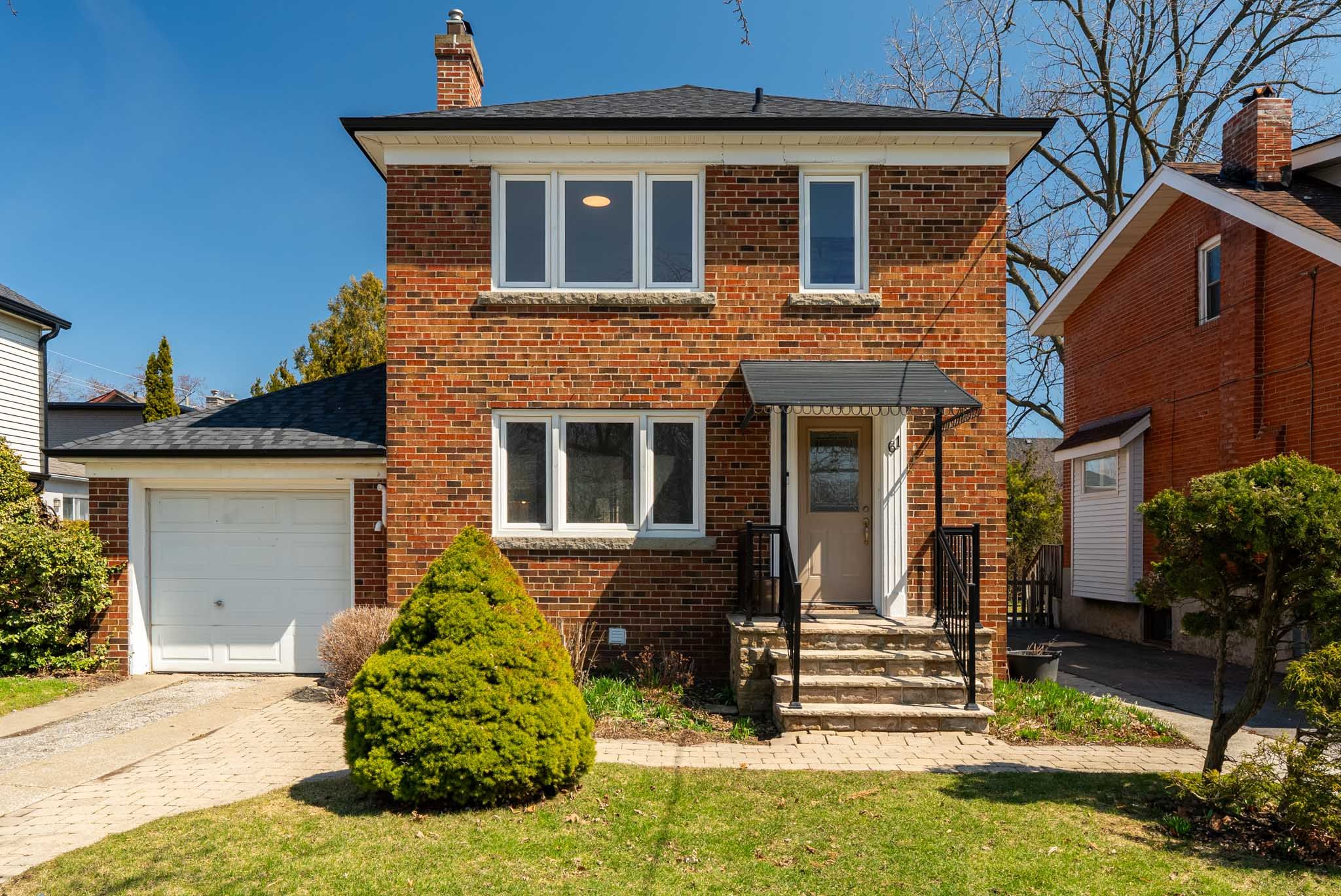 61 Central St