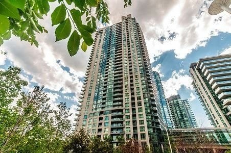 215 Fort York Blvd 1707