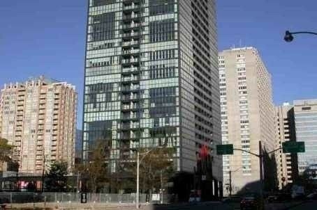 110 Charles St E 3604
