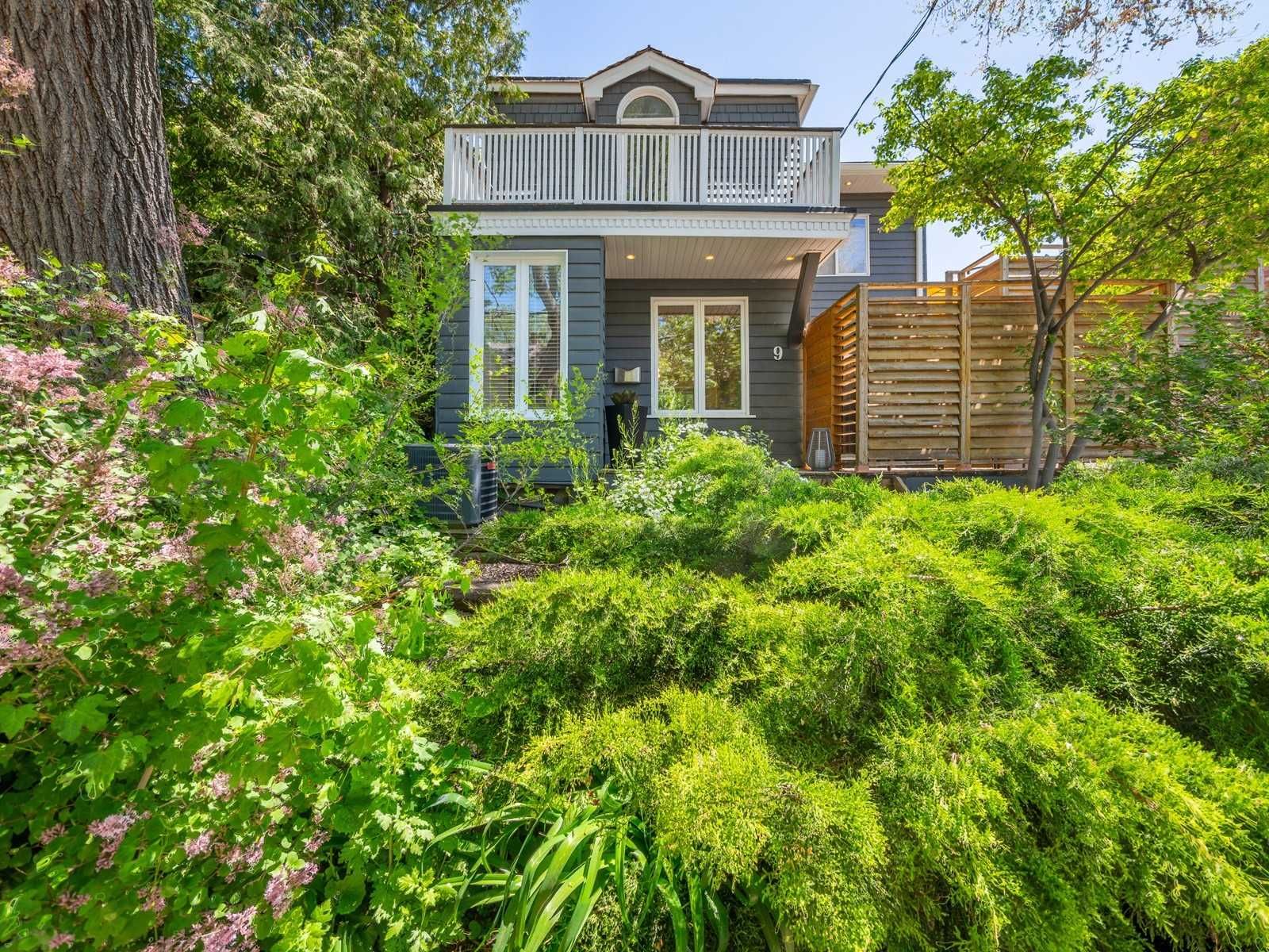 9 Woodfield Rd