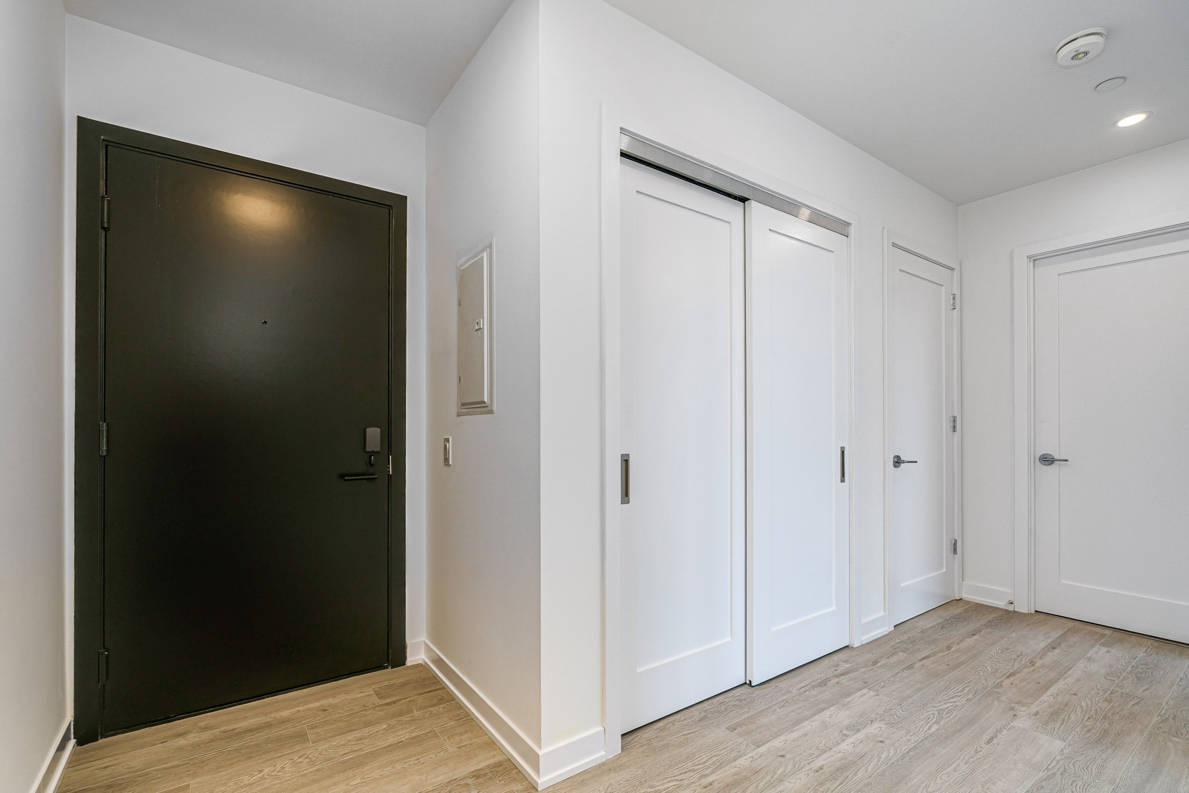 2946 Dundas Street W 509, Toronto, ON M6P 1Y8 — photograph 4