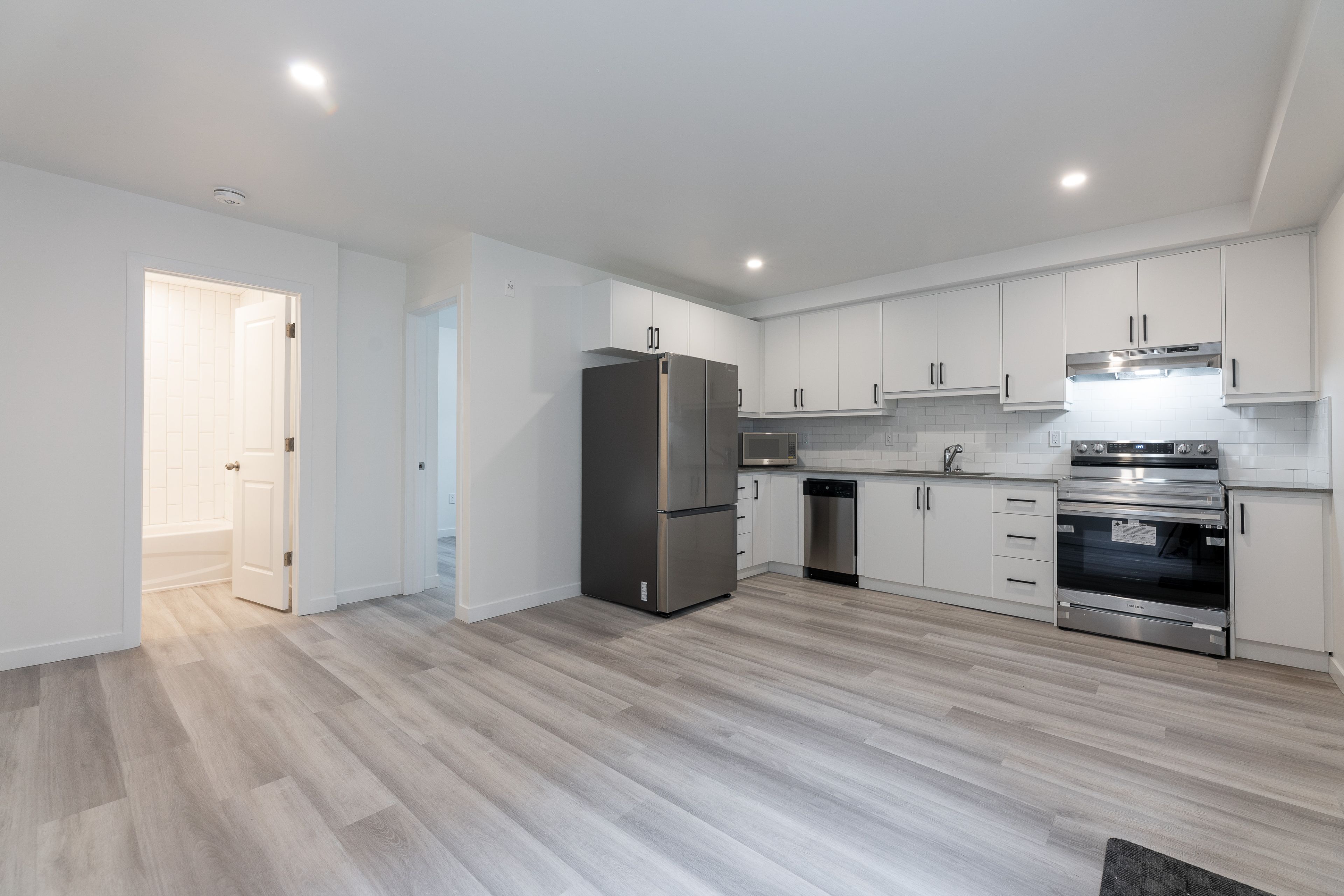 1738 Wilson Avenue 13, Toronto, ON M3L 1A5 — photograph 2