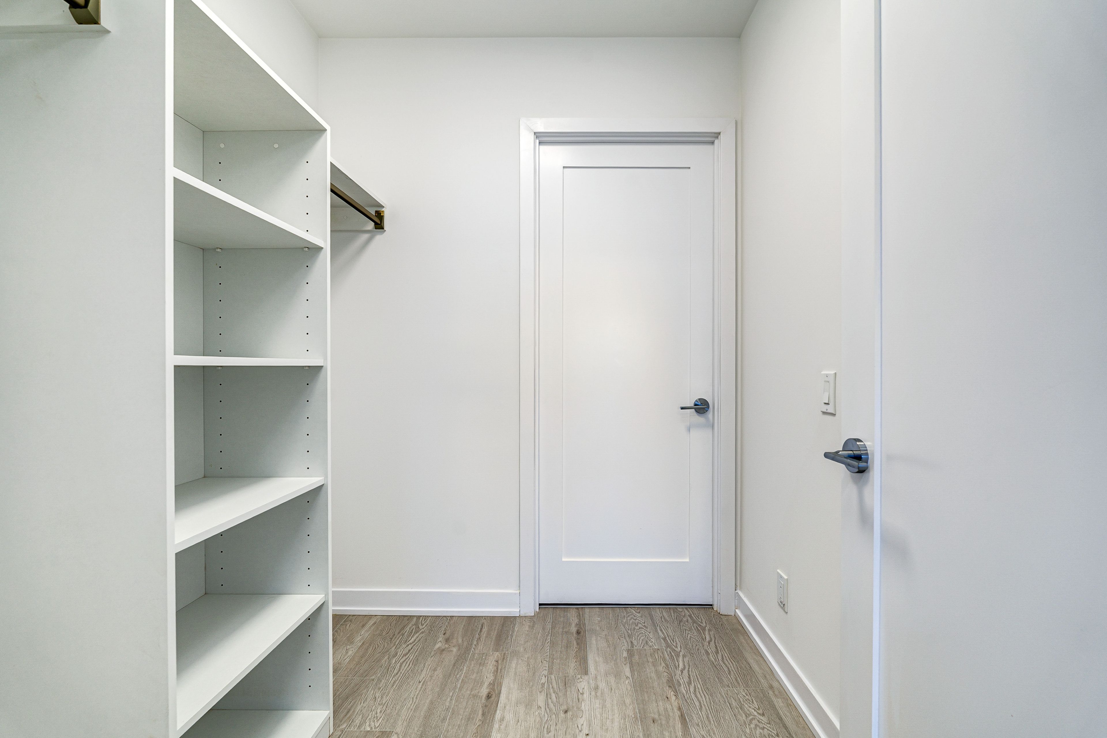 2946 Dundas Street W 408, Toronto, ON M6P 1Y8 — photograph 14