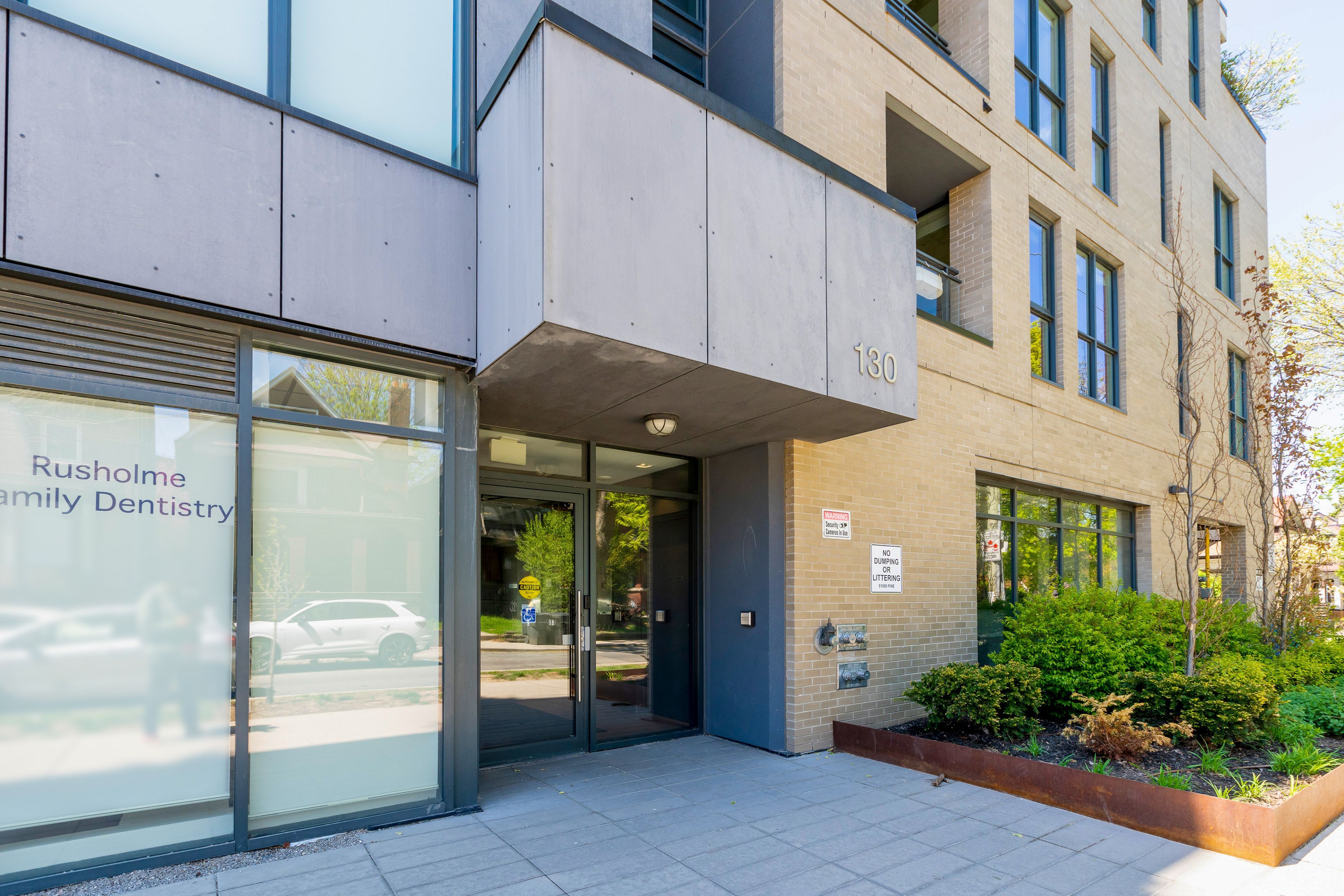 130 Rusholme Road 202, Toronto, ON M6H 2Y7 — photograph 2