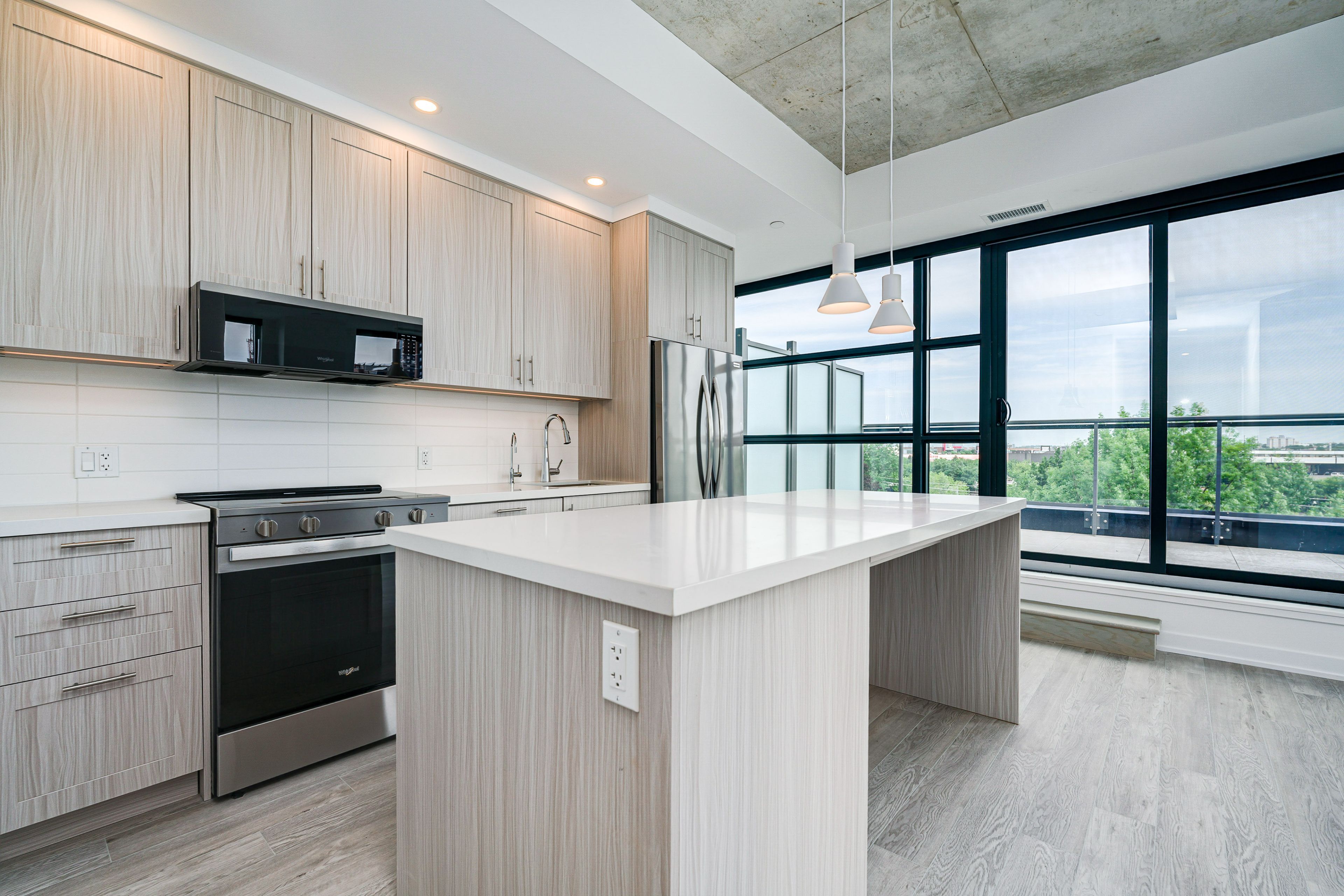2946 Dundas Street W 509, Toronto, ON M6P 1Y8 — photograph 5