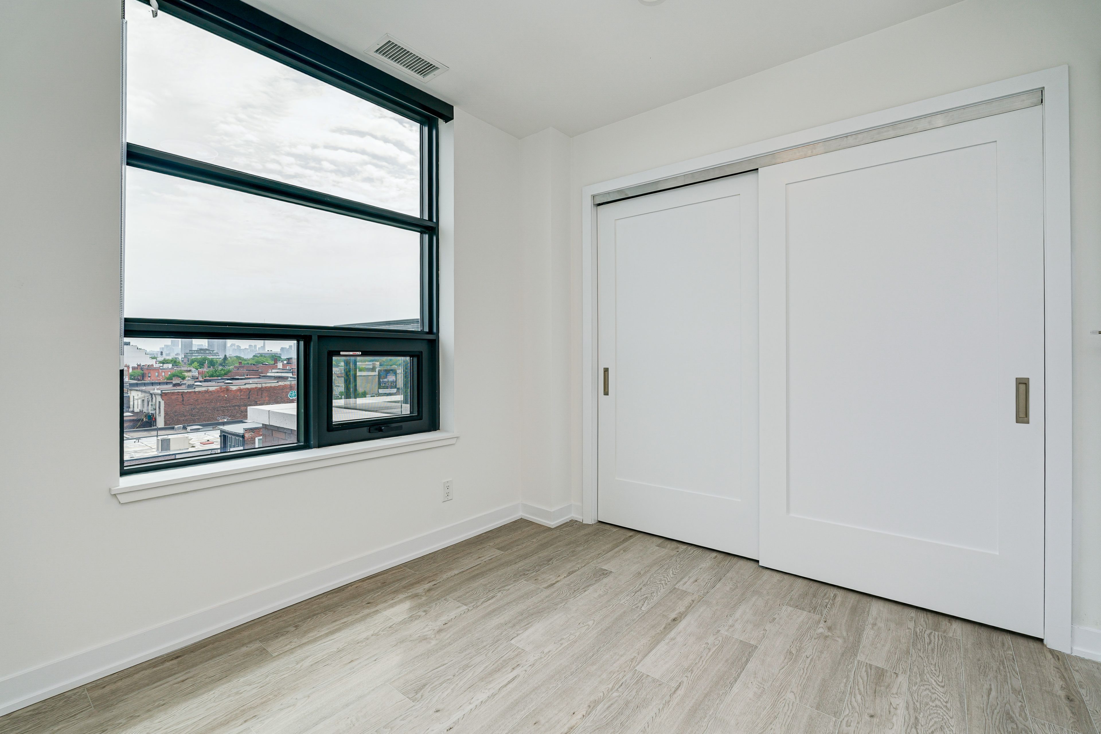 2946 Dundas Street W 509, Toronto, ON M6P 1Y8 — photograph 13